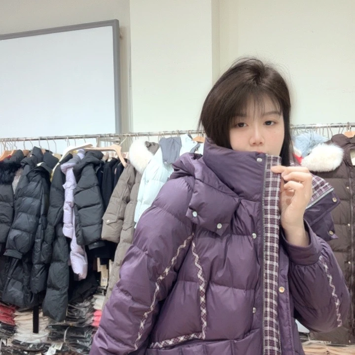 庄***杰芮娜依莲芮娜依莲