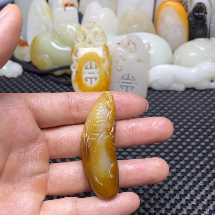 未镶嵌和田玉挂件