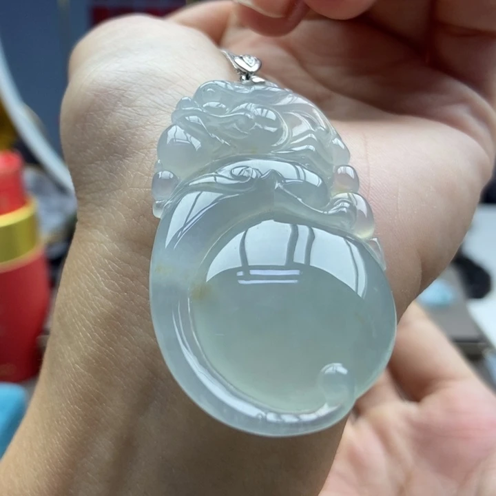 翡翠18K金镶嵌颈饰吊坠41