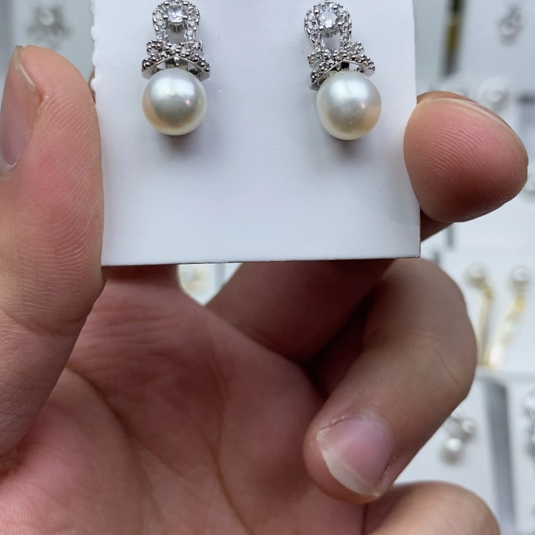 淡水珍珠未镶嵌耳饰