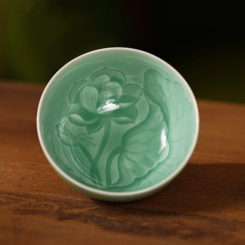 品茗杯主人杯青瓷莲花浮雕手工荷花杯杯子单杯弟窑简约功夫茶杯