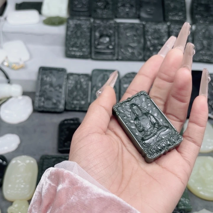 和田玉未镶嵌颈饰