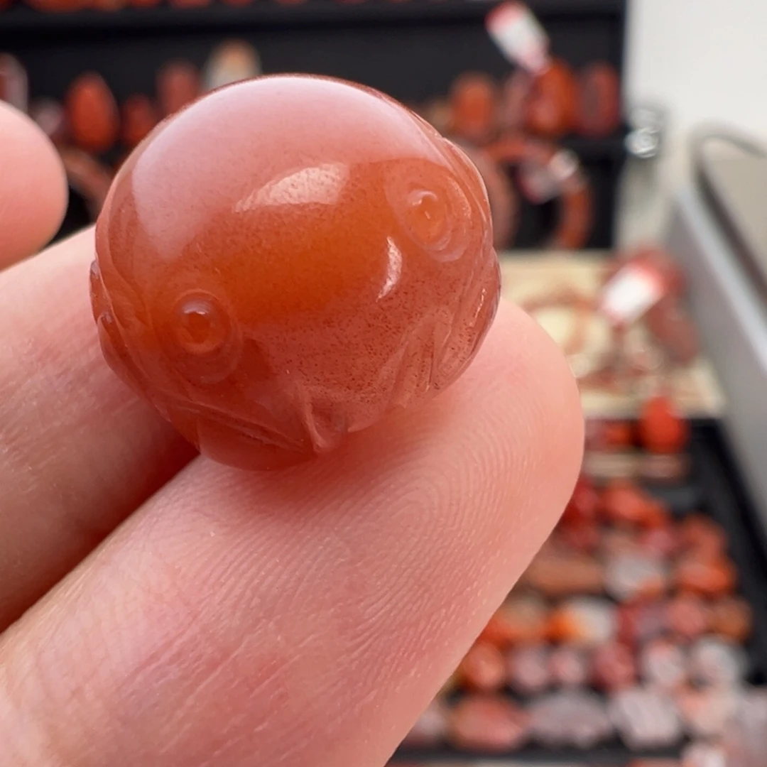 南红玛瑙未镶嵌颈饰章鱼