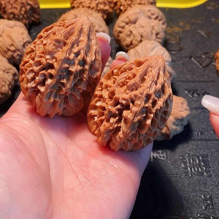 文玩核桃吊坠黑*招财鼠的