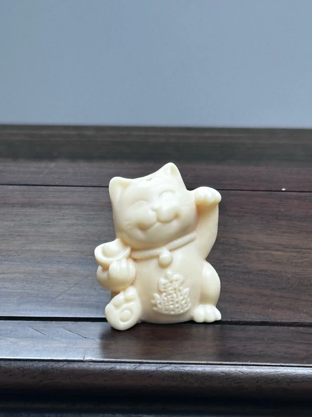 象牙果招财猫。