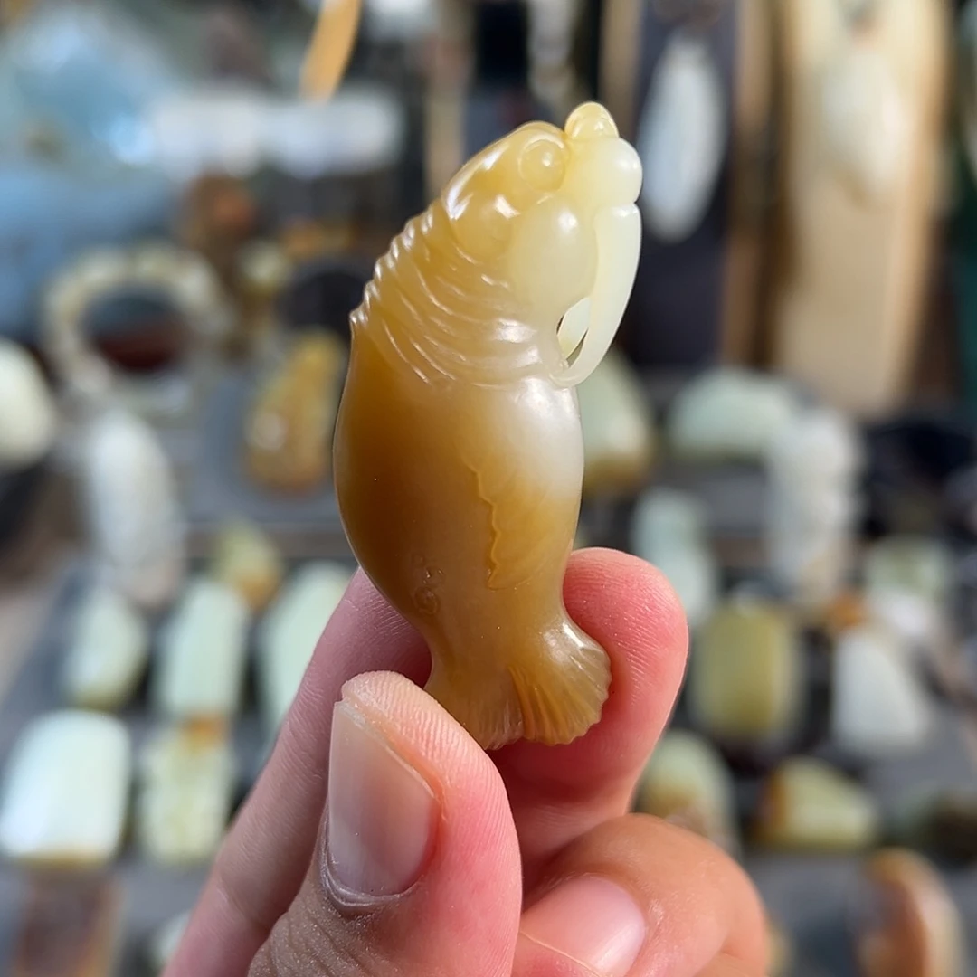 和田玉未镶嵌颈饰且未料