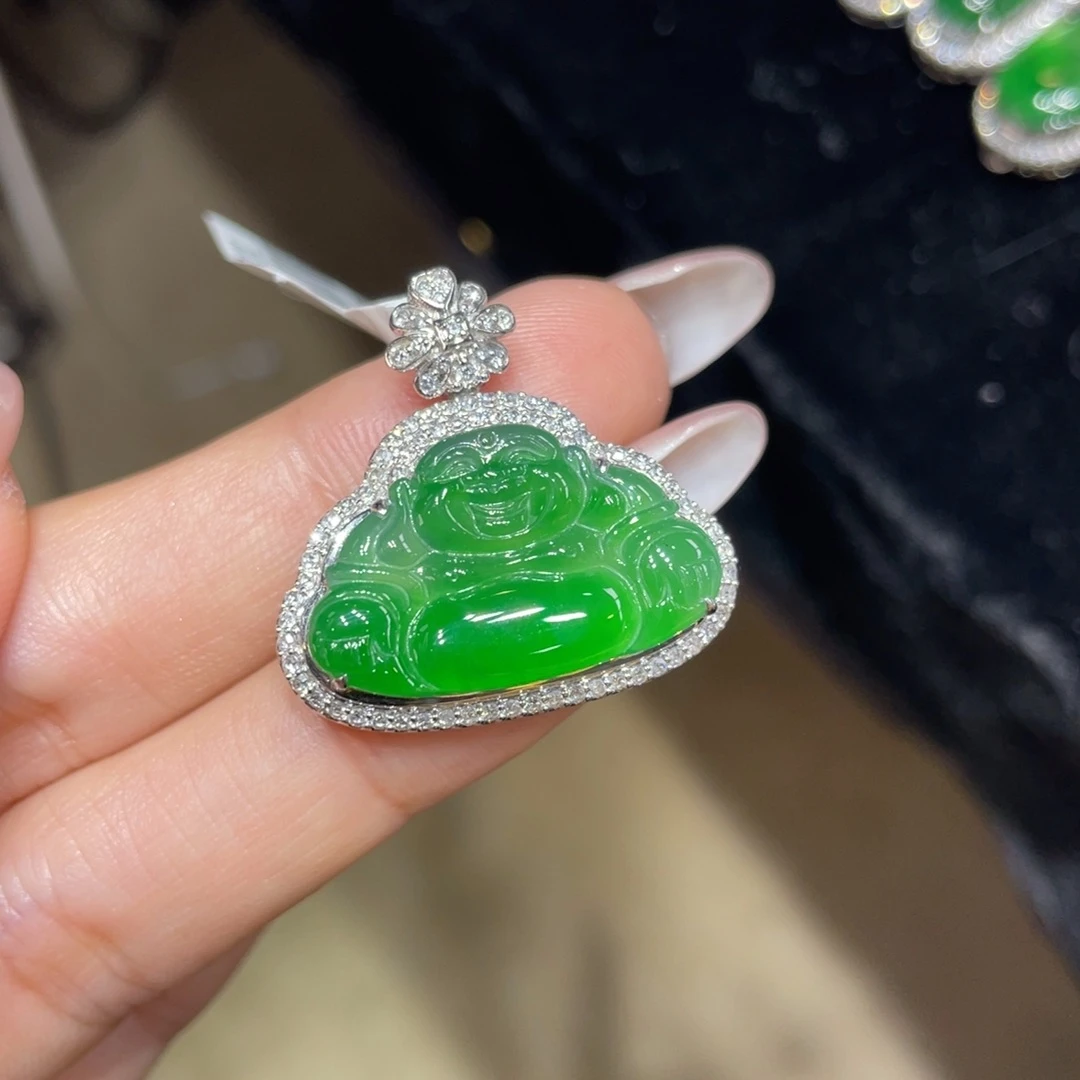 翡翠颈饰18K金镶嵌天然缅甸翡翠a货