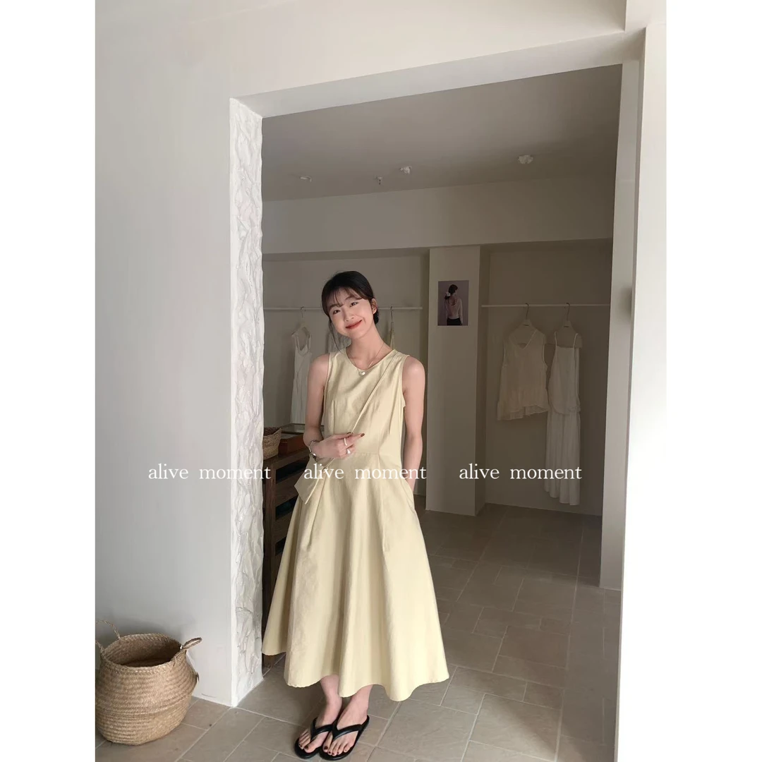 50905#ALIVE#(配包包)这款无袖背心裙真的好韩呀！韩女必入！！(