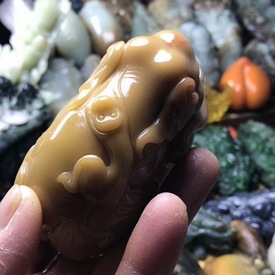 和田玉（糖玉）未镶嵌挂件