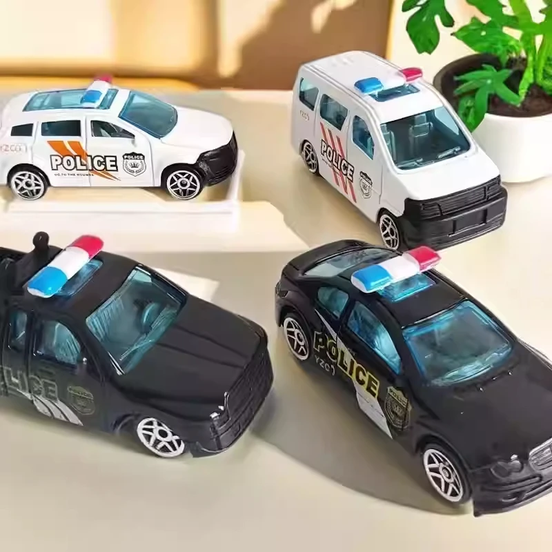 【四小只警车】合金警车商务警车64滑行不开门合金车汽车模型无声光