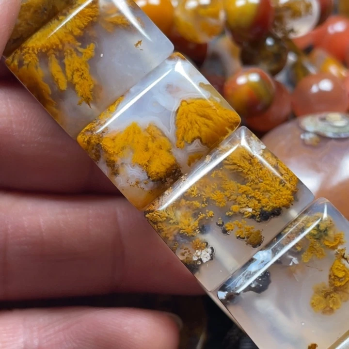 用***7未镶嵌颈饰玛瑙/玉髓