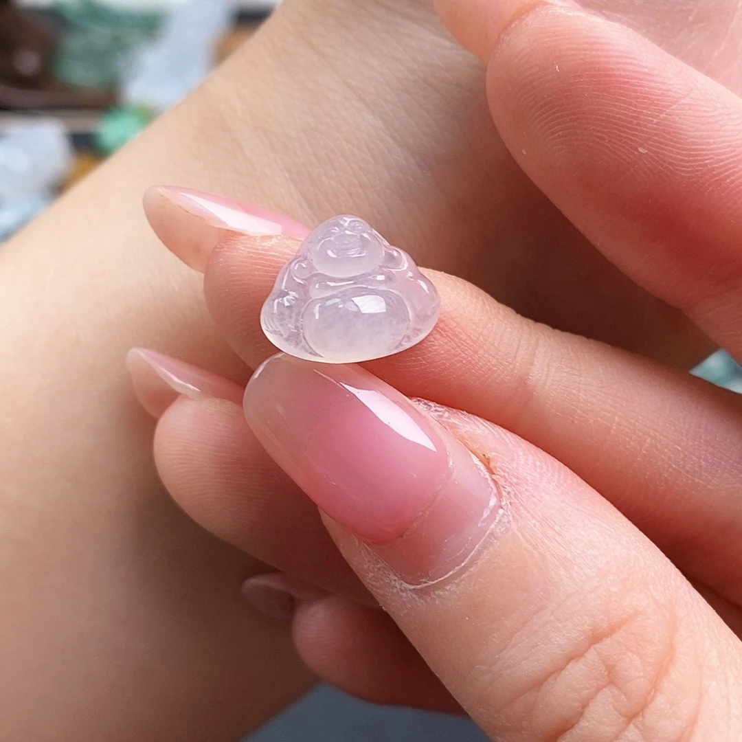 翡翠未镶嵌颈饰佛公