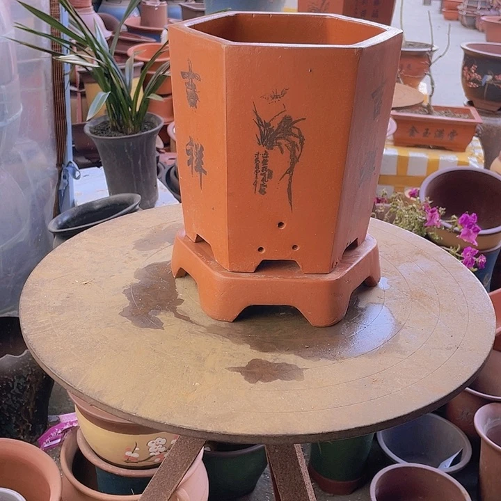 紫砂宜兴紫砂红如意六方加拖小