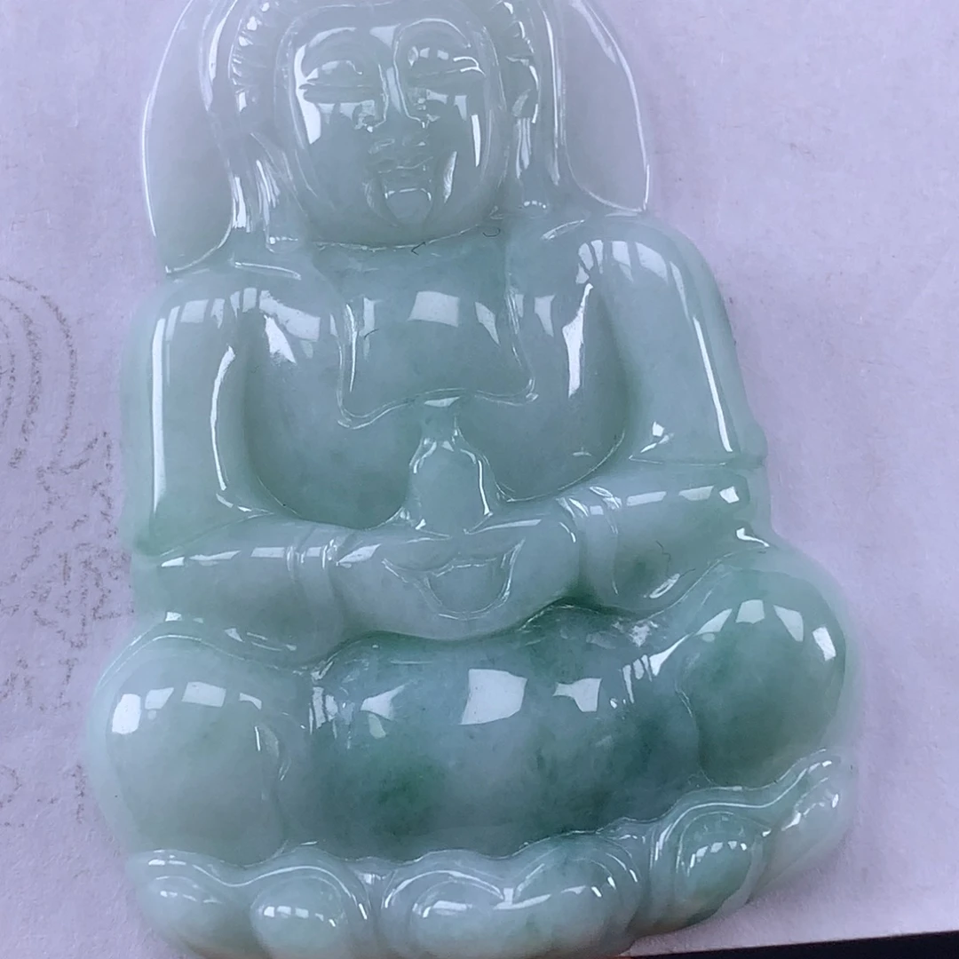 翡翠未镶嵌颈饰观音