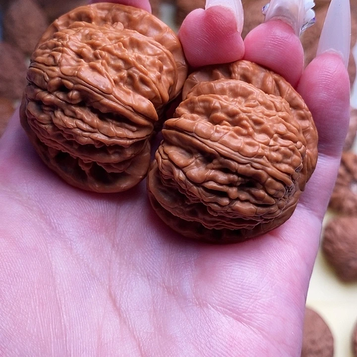 【闪购商品】文玩核桃吊坠C*闷白