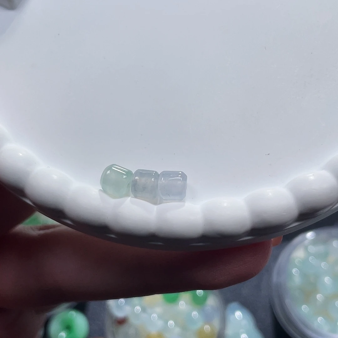 雪***枫未镶嵌手链翡翠卡5+