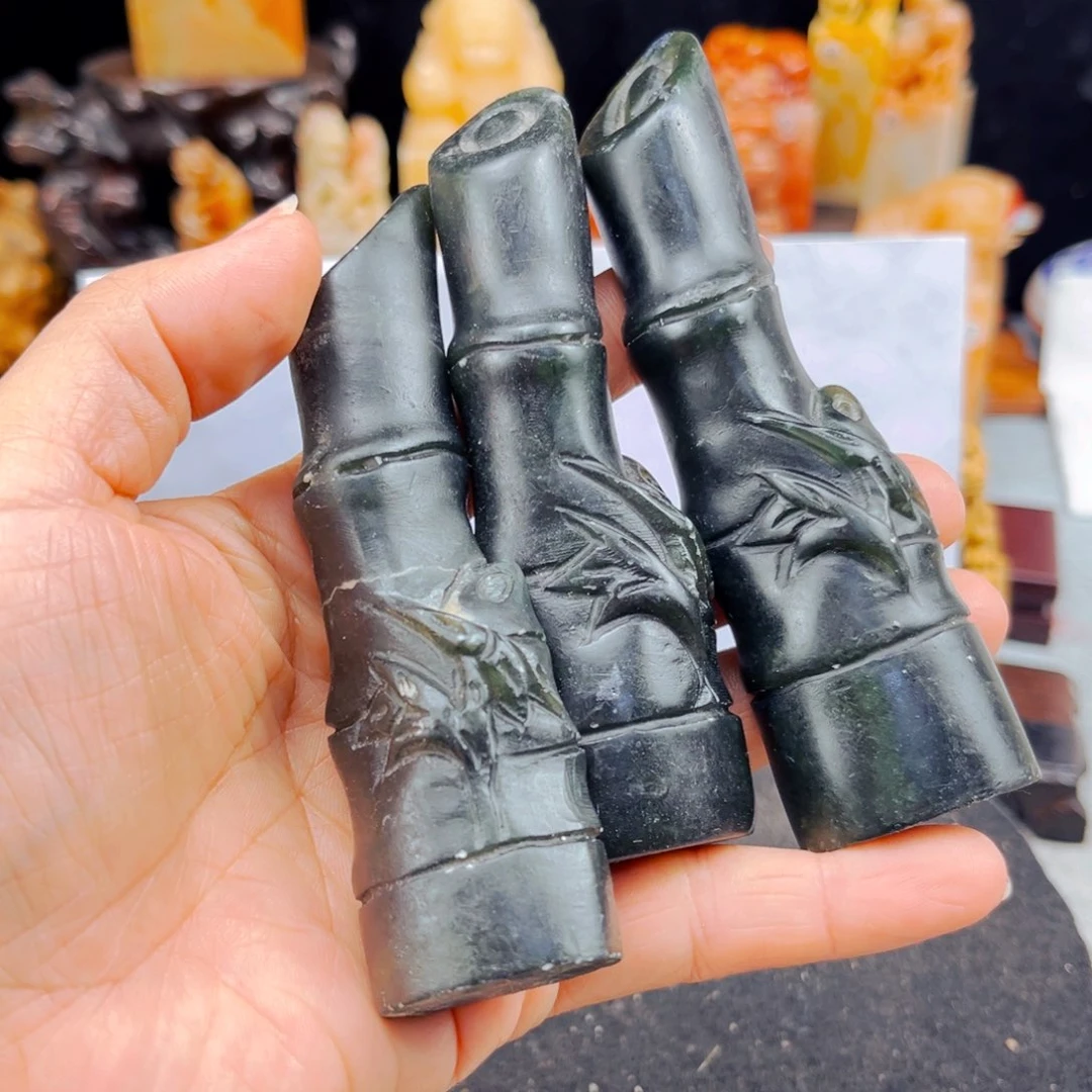 抠***兔寿山石捡漏瑕疵品