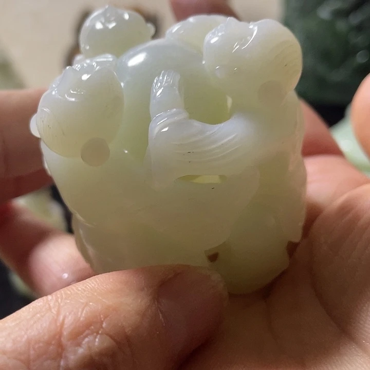 和田玉未镶嵌挂件