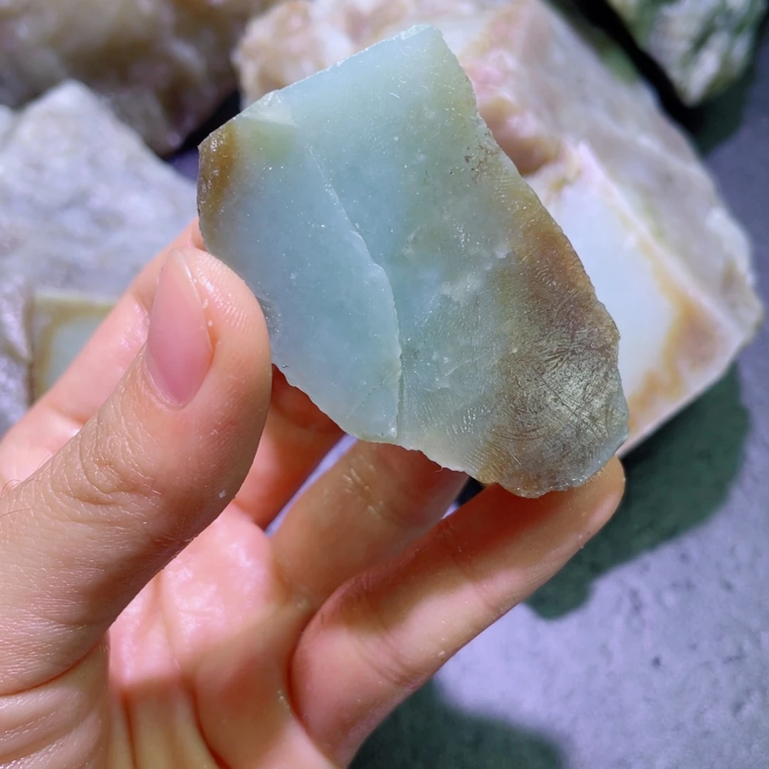 和田玉未镶嵌珠宝半成品