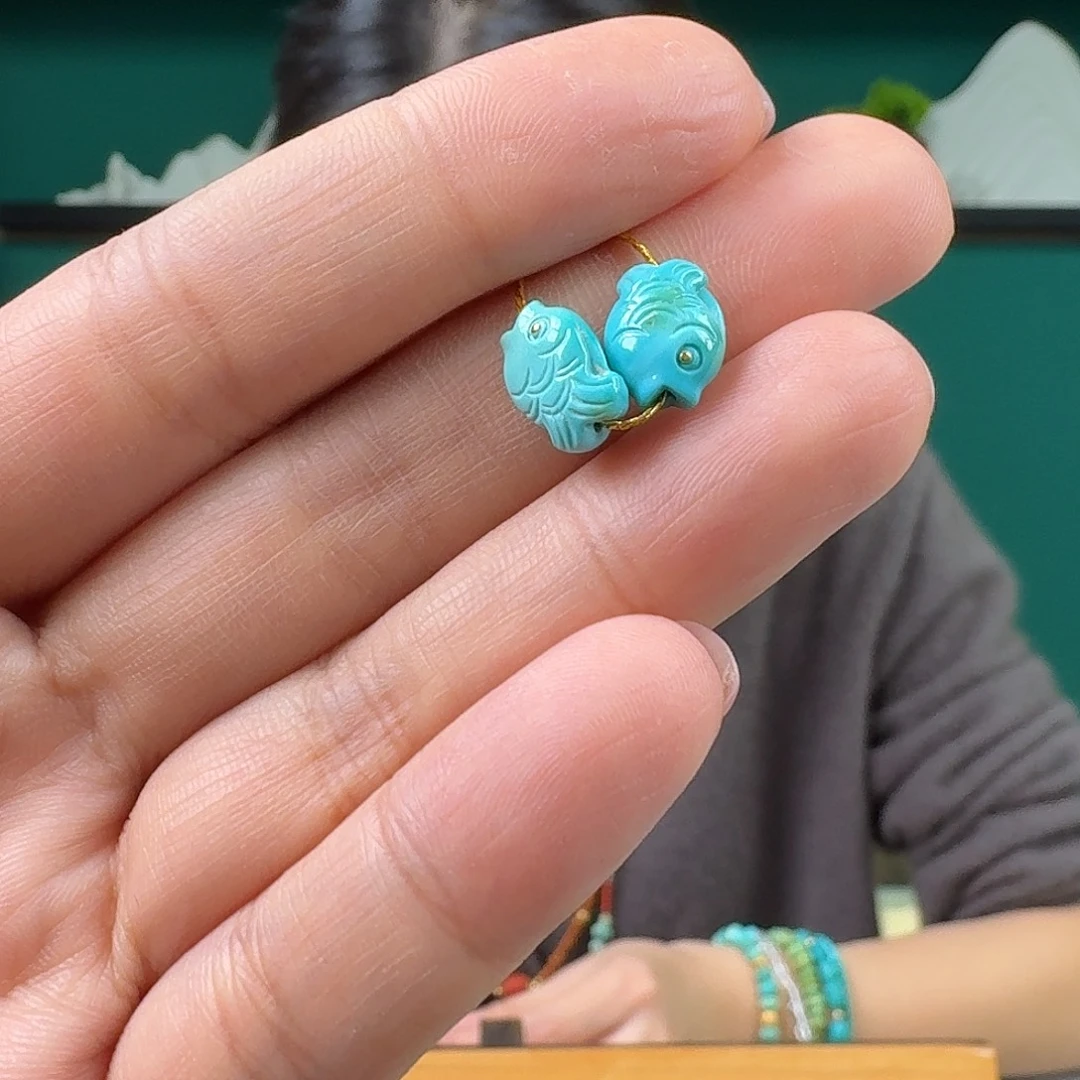 绿松石未镶嵌珠宝奇石