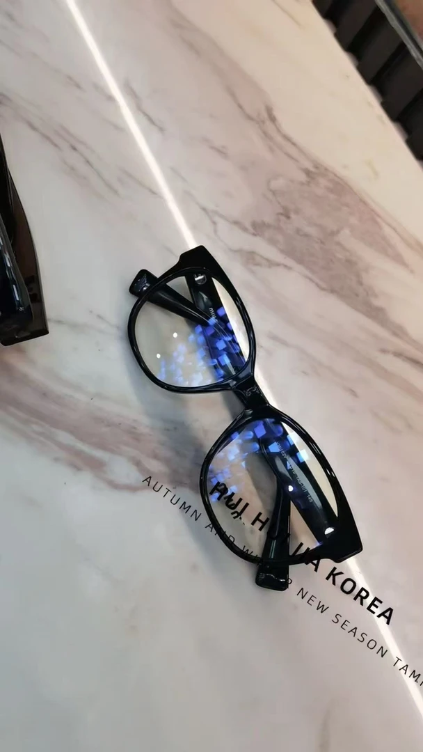 【慧慧家】韩国.2025定制款 时尚搭配韩国素颜镜【no退no换】