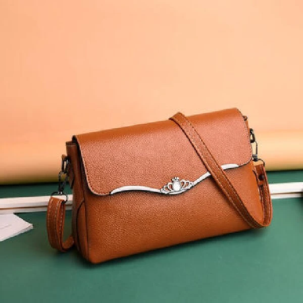 012欧美风都市简约水洗包盖斜挎包简约单肩复古小方包韩版