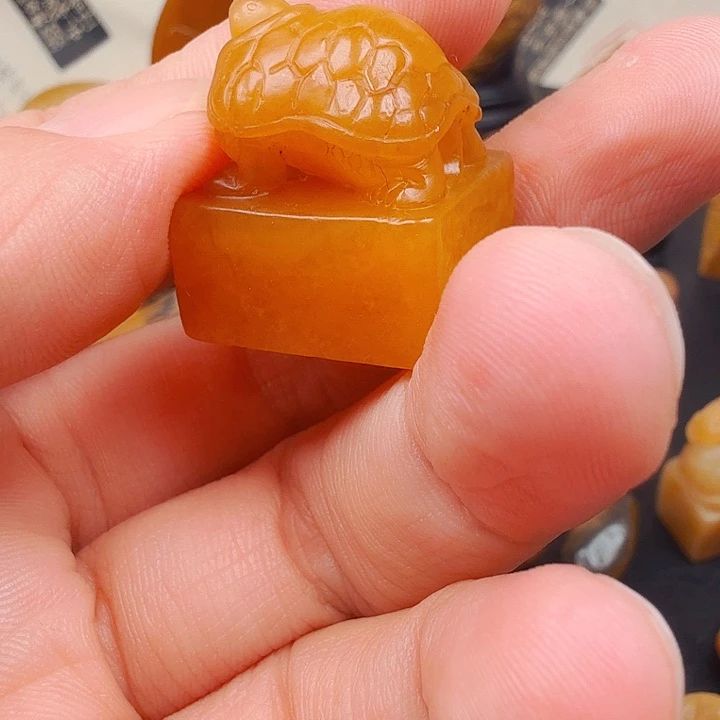 愚***公田黄石田黄石钮章