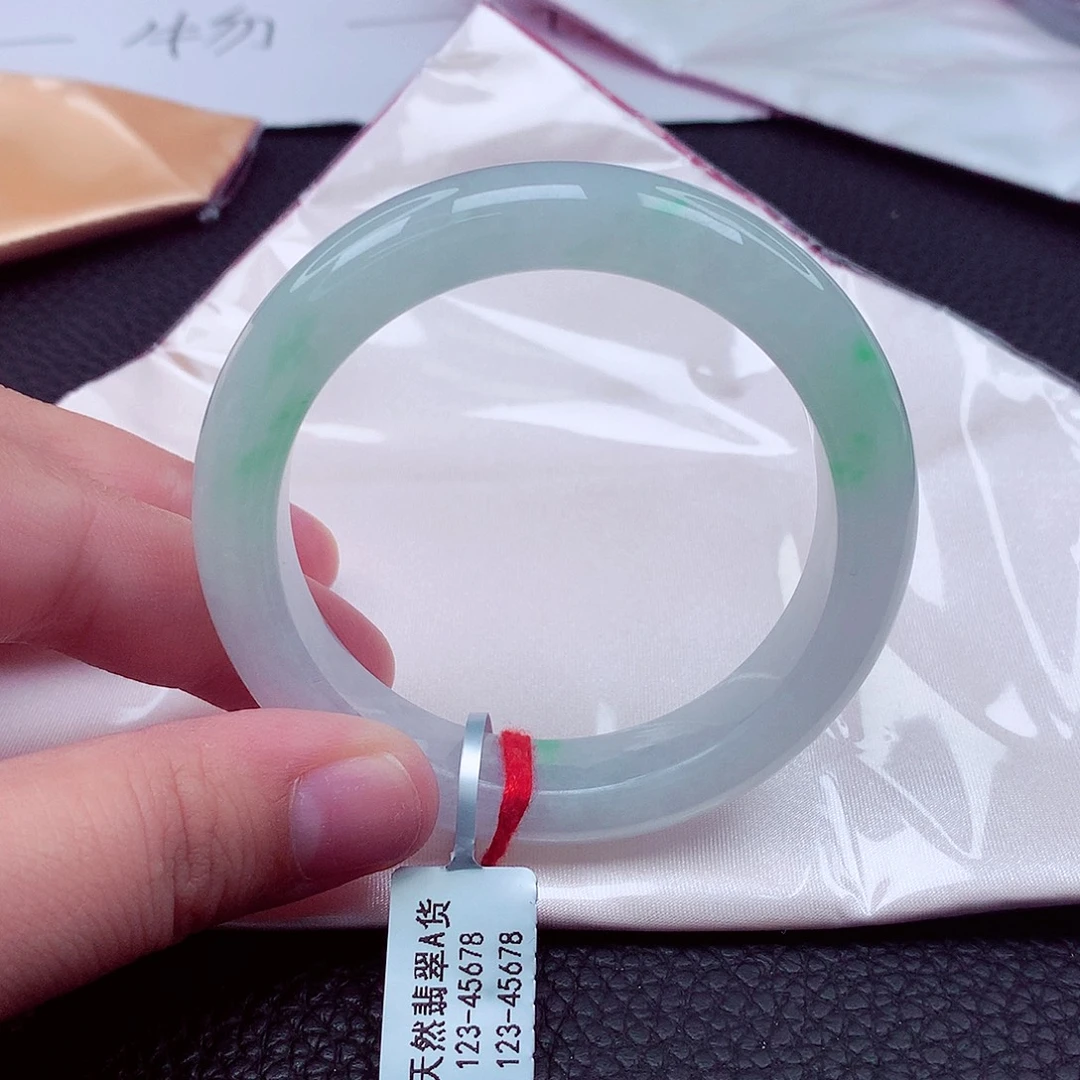 翡翠未镶嵌手镯天然缅甸翡翠A货