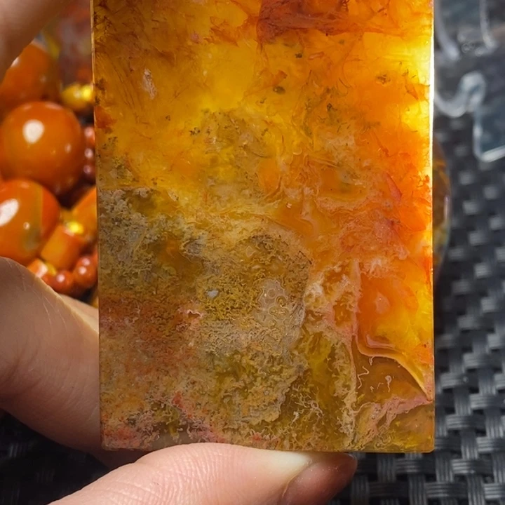 玛瑙/玉髓颈饰未镶嵌小**斗