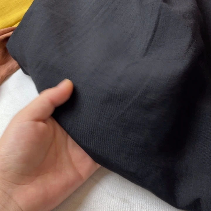 黑色棉麻2.5米。