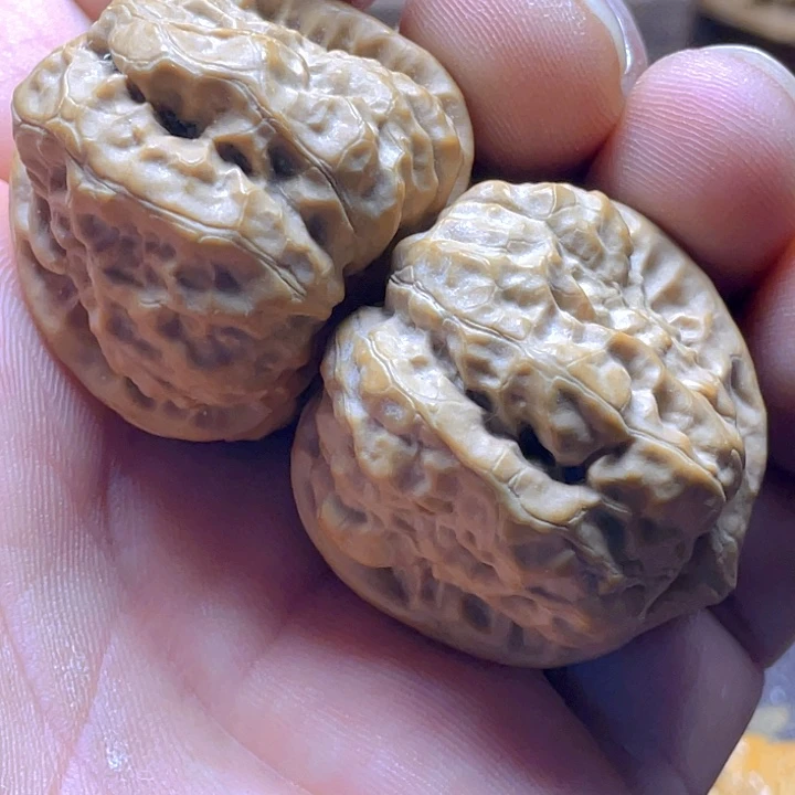 大***任把件文玩核桃蛤蟆头