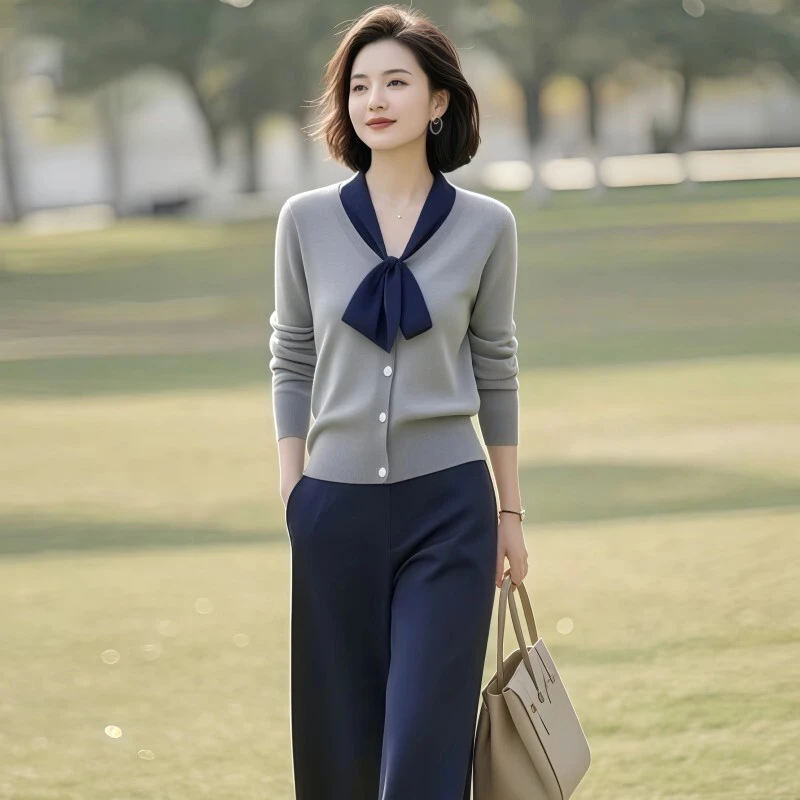 超火减龄女春秋2025年高级感撞色系带针织衫+休闲气质裤子两件套