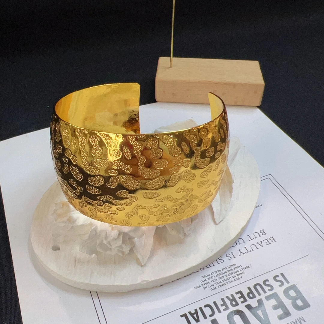 铜合金手镯 哈尼西牧时尚华丽手镯#0008824