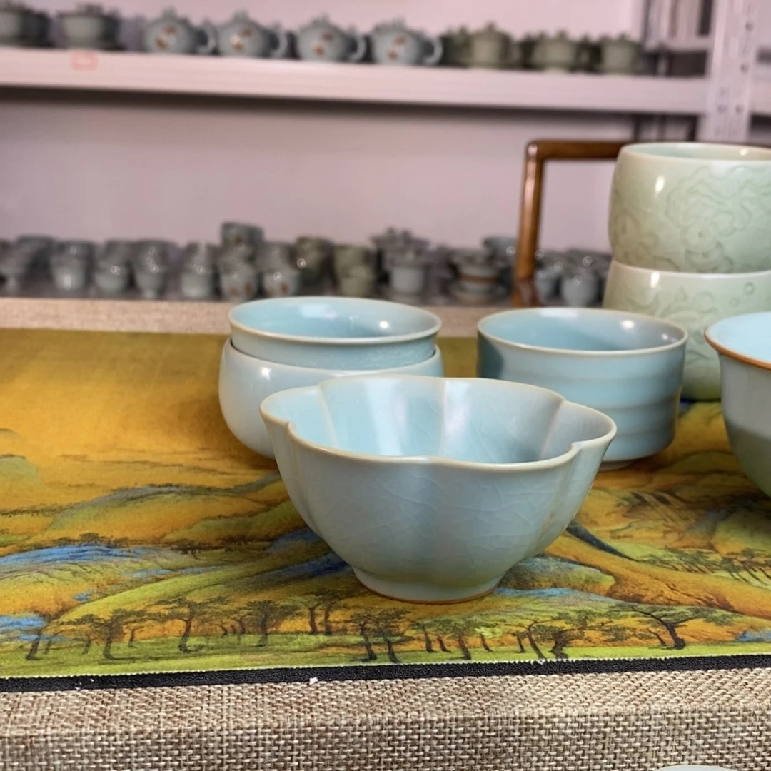 【闪购商品】九****呢仿古梅花杯一级。。。。。