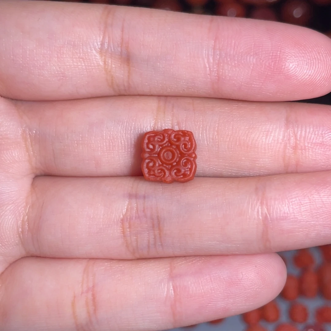 南红玛瑙未镶嵌如意9.6mm