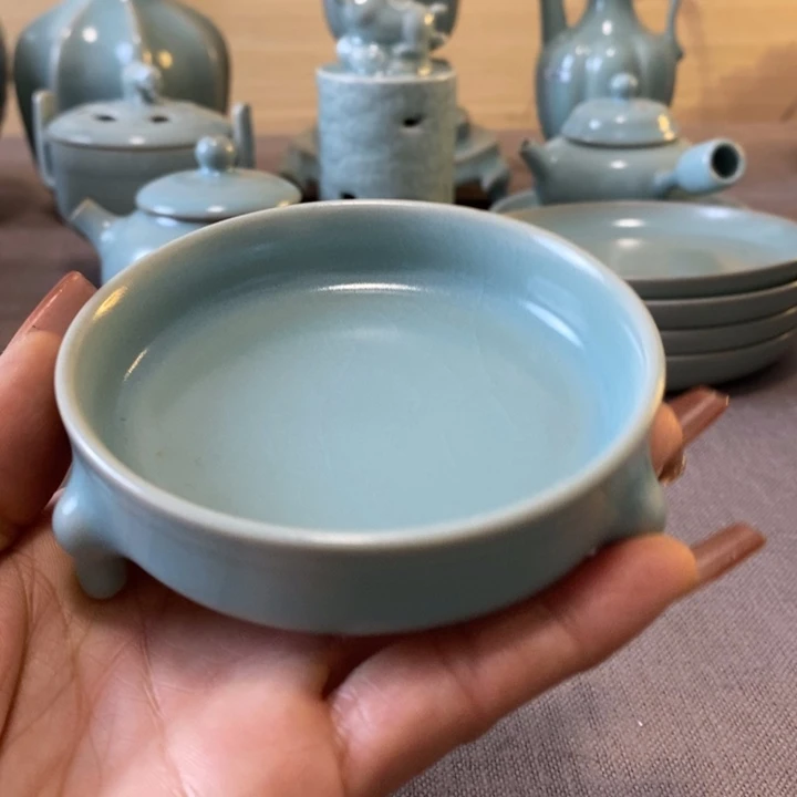 瓷片三足洗一一一一一一一一一