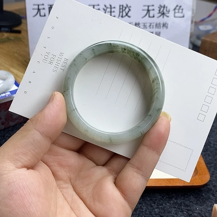 石英质玉未镶嵌手镯A1