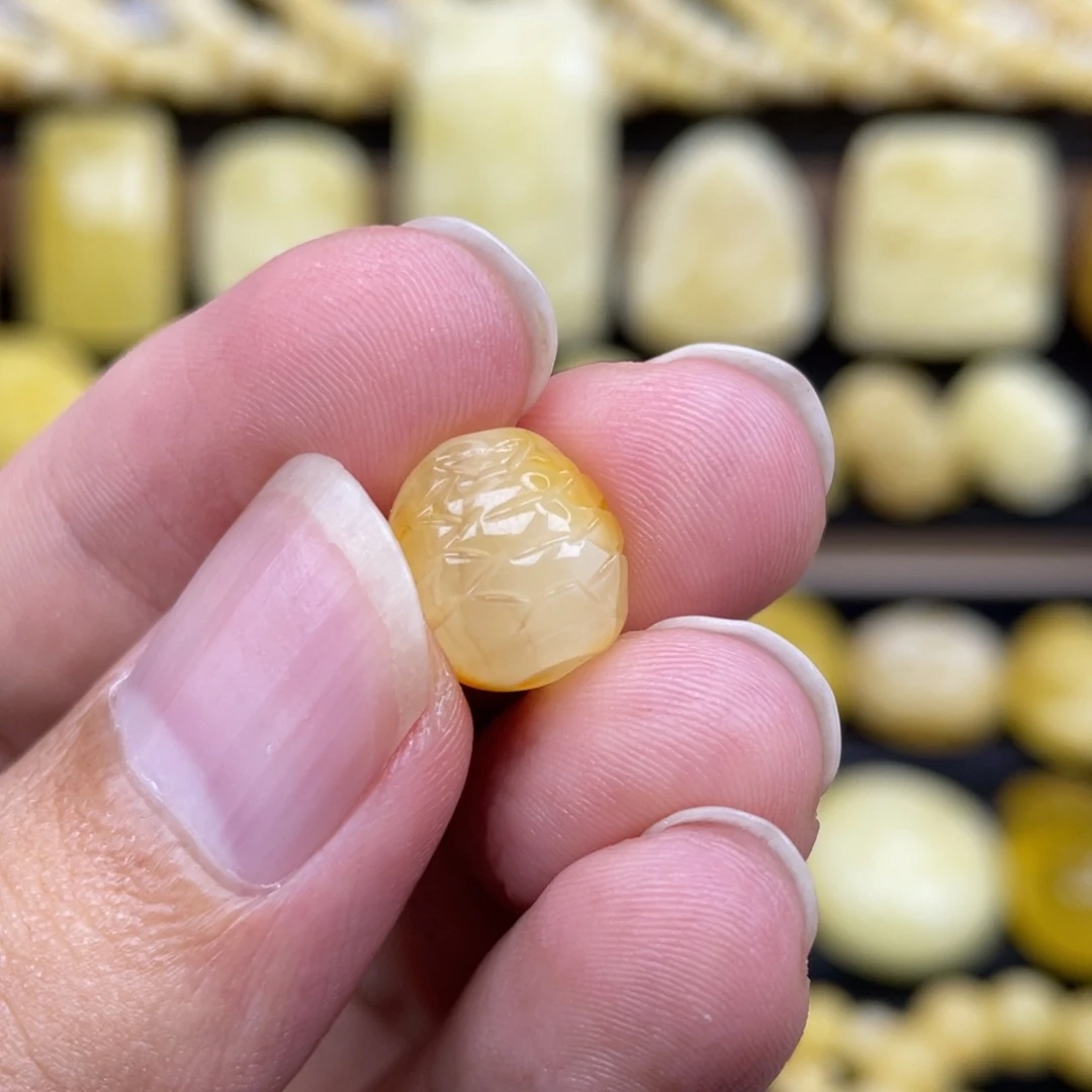裸石琥珀未镶嵌琥珀蜜蜡