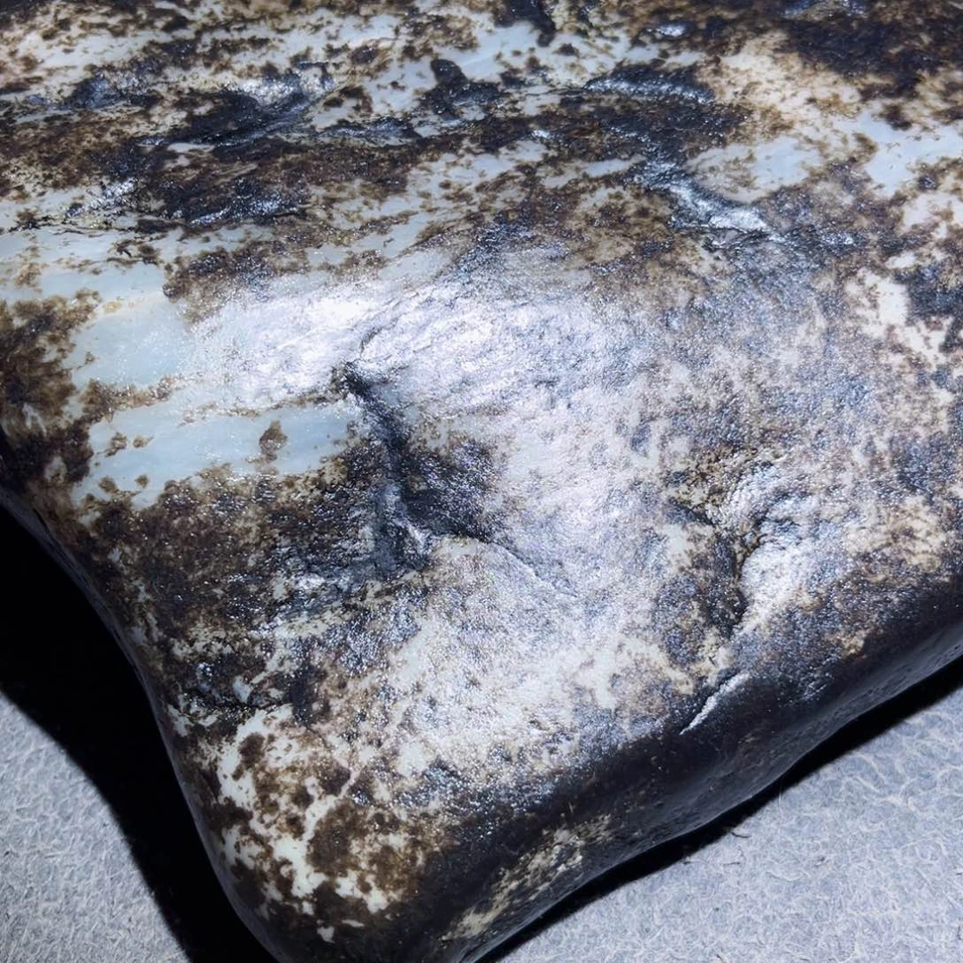 淡***志和田玉未镶嵌珠宝奇石