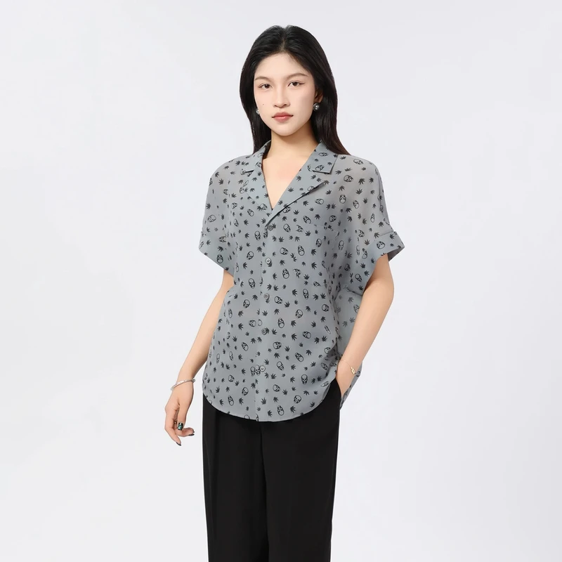 AMASS/阿玛施新款衬衫印花新潮风衬衫短袖女士休闲上衣百搭530066