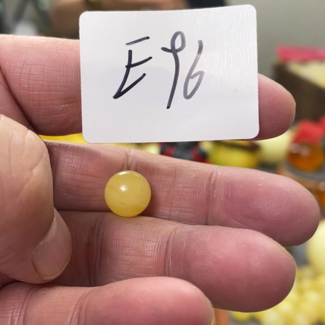 手链琥珀未镶嵌多样性发，发其中一件