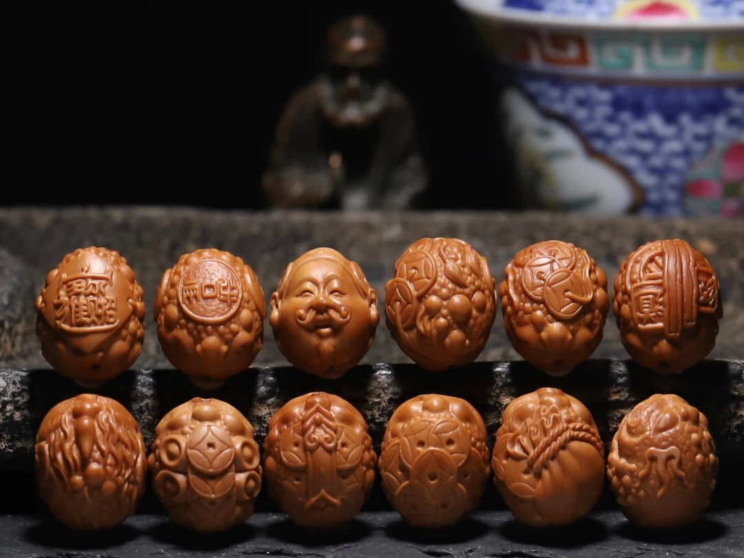 【招财金蟾】老油核约1.9cm-晨风纯手橄榄核核雕