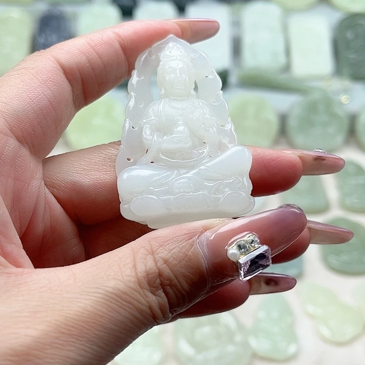 和田玉未镶嵌颈饰