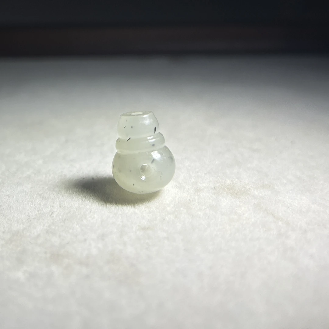 新疆和田玉青花点墨三通配饰和田玉一体葫芦三通白底点墨三通配件