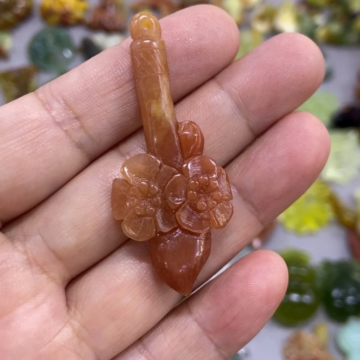 未镶嵌蛇纹石玉挂件