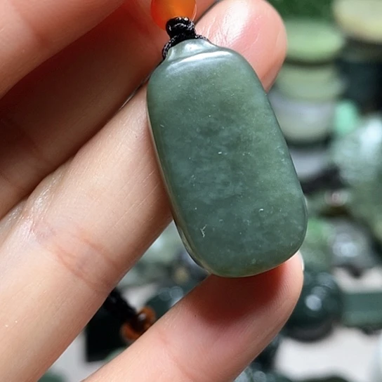 未镶嵌和田玉（糖玉）珠宝半成品