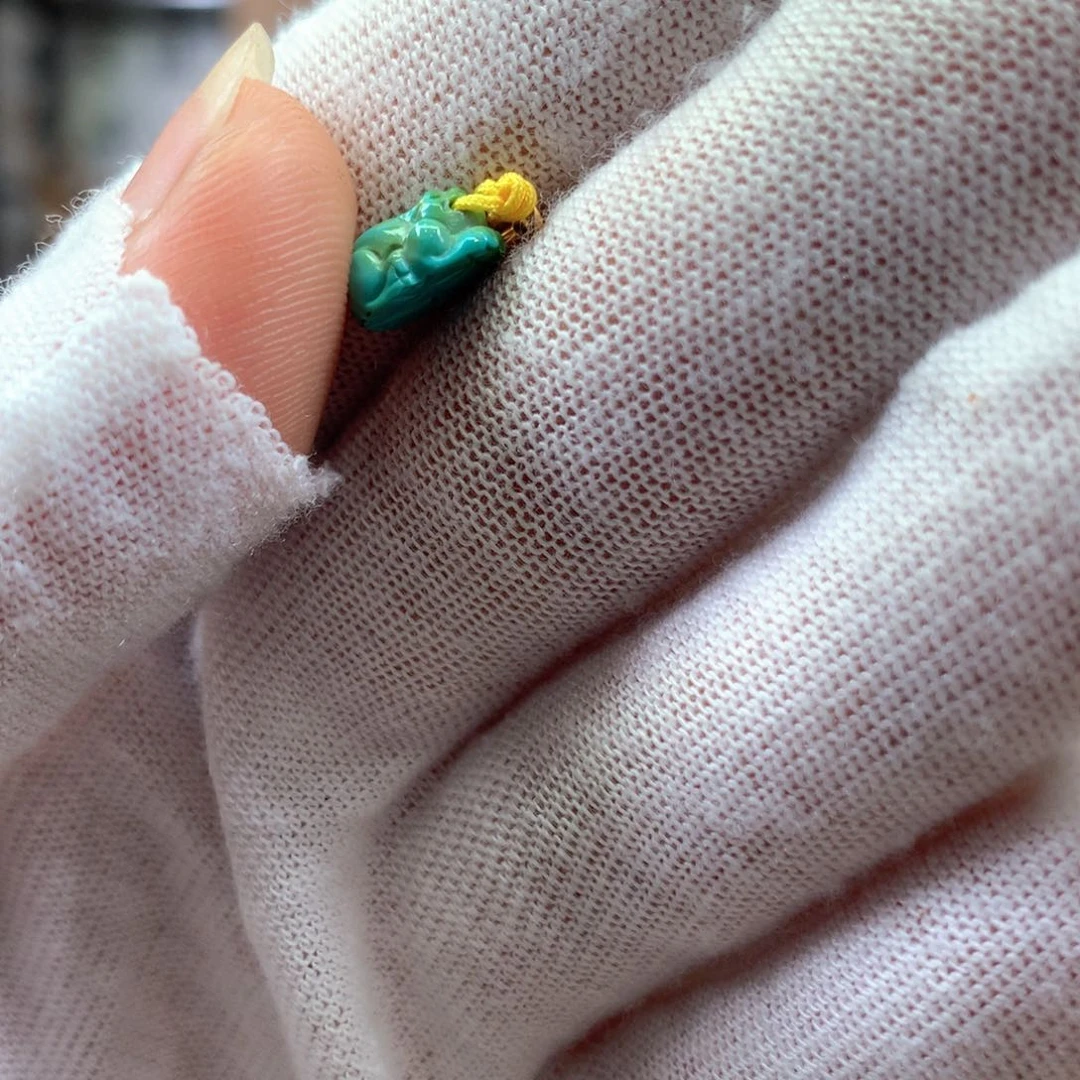 绿松石未镶嵌挂件