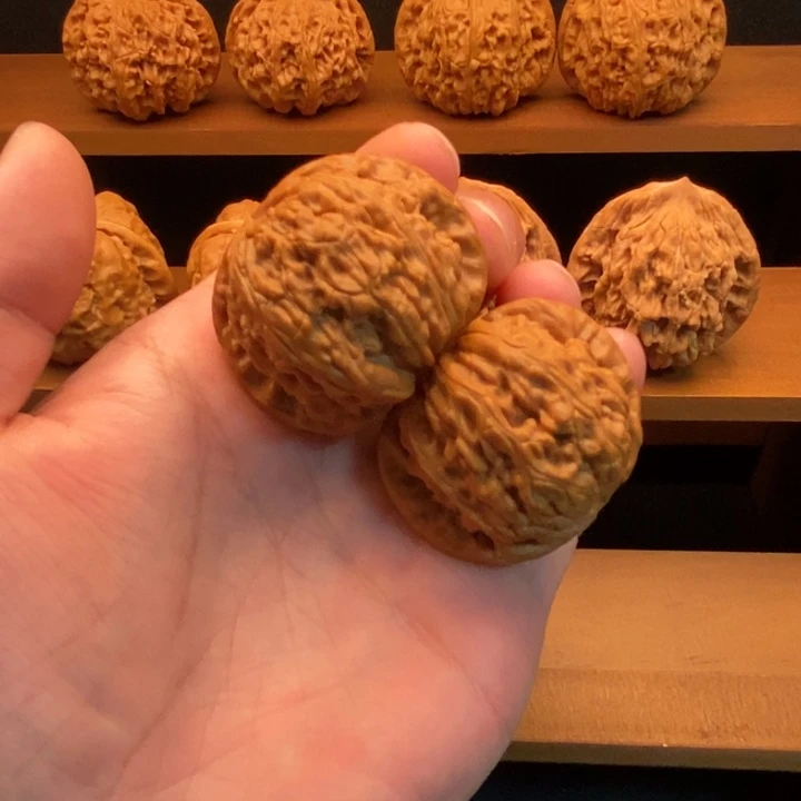 把件文玩核桃球白（40尺寸）