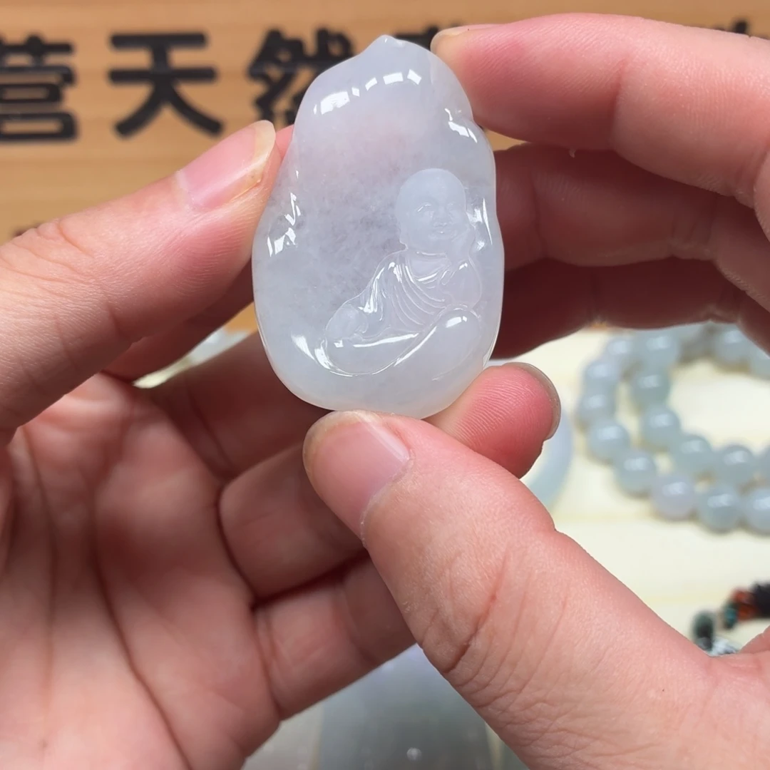 颈饰未镶嵌翡翠逍遥佛