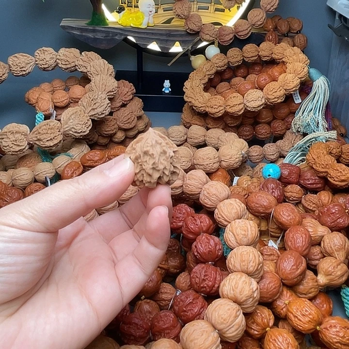 ༺***༻文玩核桃手串看价